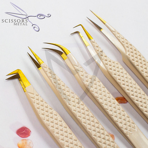 Juego de pinzas de extensión de pestañas de punta fina personalizables Logotipo de etiqueta privada personalizado de oro rosa de la mejor calidad - Product Image 1