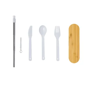 Set di posate Milner sostenibili in PP e bambù per campeggio all'aperto - Product Image 1