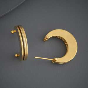 Trendy Geometric Hoop Earrings 186219 Chic and Stylish Ear Accessories - Product Image 4