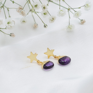 Boucles d'oreilles pendantes en forme de cœur plaquées or 18 carats faites à la main avec pierre d'améthyste, bijoux élégants et tendance pour mariage féminin - Product Image 1