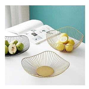 Corbeille à fruits décorative fabriquée à la main en métal de haute qualité pour la maison et la cuisine. - Product Image 1