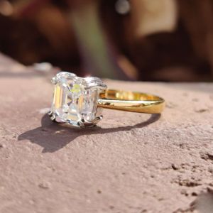 Anillo de boda y compromiso de diamante blanco corte Asscher para mujer en moissanita 925 plata esterlina - Product Image 3