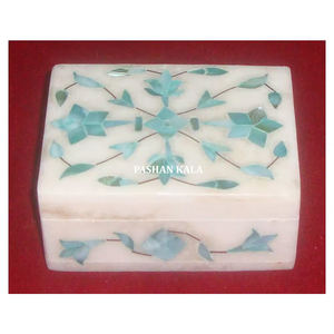 Magnifique boîte à bijoux en marbre blanc pur incrustée de nacre, de forme rectangulaire, pour cadeaux d'entreprise et décoration intérieure - Product Image 1