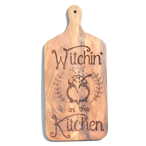 Planche à découper en bois de style antique pour cuisines traditionnelles mélangeant la fonctionnalité avec l'aspect décoratif de cru - Product Image 5