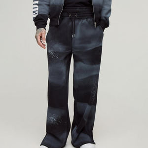Pantalon baggy pour hommes personnalisé Design minimal avec effet de fondu solaire Style décontracté léger pour un usage quotidien - Product Image 1
