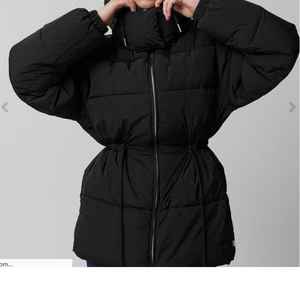 Chaqueta cortavientos de burbujas con logotipo personalizado, chaqueta cálida acolchada repelente al agua informal para exteriores a la moda para mujer - Product Image 1