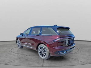 Lincoln Nautilus Reserve 2024 Usado en Excelentes Condiciones - Product Image 2