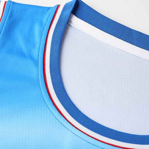 Uniforme de baloncesto de diseño personalizado, buena calidad, secado rápido, 100% de poliéster, nombre de equipo personalizado, uniforme de baloncesto de Color azul - Product Image 4