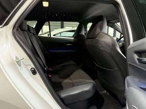 Toyota Corolla Cross SUV USADO con BAJO KILOMETRAJE - Product Image 2