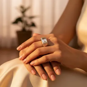 Anillo de Plata 925 para Hombre con Cristal Corte Esmeralda, Engaste de Bisel, Estilo Geométrico Clásico, Uso Diario - Product Image 2