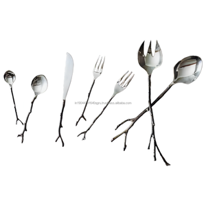 Ensemble de couverts et de service de conception de poignée de branche d'arbre antique à un prix abordable - Product Image 1