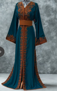 Kaftan marocain modeste, abaya de luxe avec robe en velours de qualité supérieure et broderie lourde à la main pour les occasions spéciales - Product Image 5