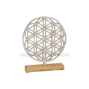 ประติมากรรมตกแต่งโต๊ะทรงกลมโลหะพร้อมฐานไม้สำหรับตกแต่งคริสต์มาสและอุปกรณ์คริสต์มาส - Product Image 1