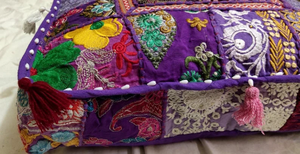 Cojín Decorativo Cuadrado de Patchwork Hecho a Mano en India, 100% Algodón, Bordado, Zafu, Puf de Meditación, Cama para Perros - Product Image 3