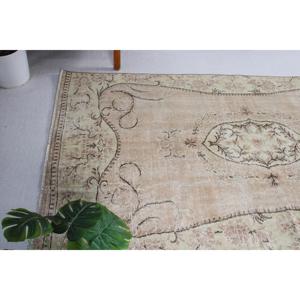 Vintage Rug, 4.3x8 ft Turkish Rug, <b>Brown</b> Polka dot <b>Wool</b> Rug - Product Image 4