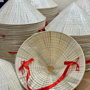 Chapeau traditionnel en feuille de palmier blanc conique du Vietnam avec le prix bon marché de l'usine chapeau en bambou de haute qualité imperméable de l'usine - Product Image 1