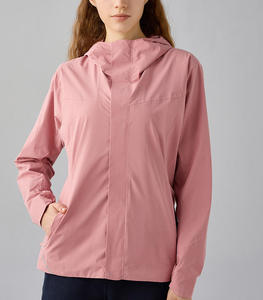 Veste d'extérieur respirante pour femmes OEM Soft Shell coupe-vent veste résistante à l'eau avec fermeture éclair marque privée - Product Image 1