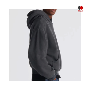 Sweat à capuche pour homme avec poche personnalisée et logo personnalisé sur le devant, tissu en molleton 100% coton, coupe classique, vêtement décontracté pour l'hiver - Product Image 1