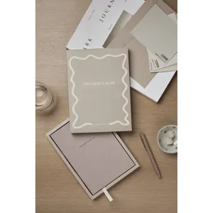 Journal de gratitude en papier recyclé VINGA, livre durable et écologique pour une réflexion consciente - Product Image 4