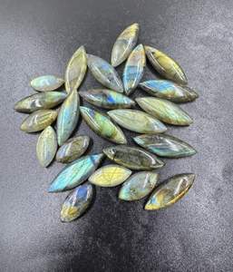 Haute Qualité Lâche Marquise Forme Labradonite Cabochon Naturel Multi Flashy Lisse Pierres Précieuses En Gros Lot Mix Taille pour Bijoux - Product Image 2