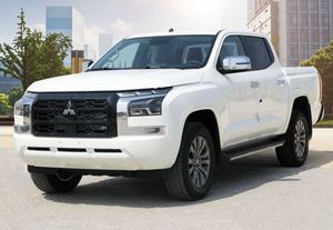 New/USED Mitsu bishi L200 SPORTERO GLS DIESEL MODEL Automatic transmission 5 seater - Product Image 2