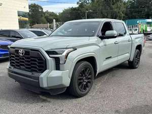 2023 Precio Económico tTu-ndraaaaaaa SR5 Cabina Doble 4WD - Product Image 2