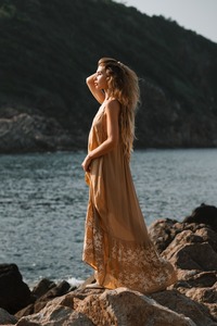 Vêtements de mode occidentale tendance, kaftan long en coton brodé bohème mexicain Aari, tunique d'été pour resort, maxi hippie - Product Image 3