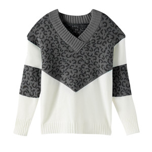 เสื้อสเวตเตอร์คอวีลำลองของผู้หญิงเสื้อสเวตเตอร์ถักแบบสวมหัวแขนยาวผ้าฝ้าย100% หนาพิมพ์ลายเสือดาว - Product Image 5