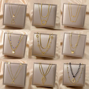 Collar de cadena multicapa con colgante de corazón de perla de agua dulce chapado en oro de 18 quilates - Product Image 4