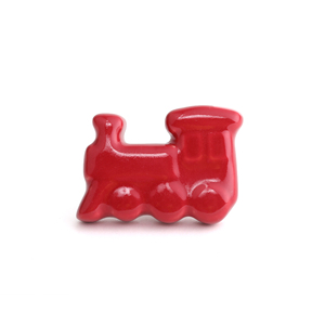 Perilla de cajón de motor de tren de cerámica lúdica roja para niños tirador de armario para niños decorativo para tocador de guardería Cocina - Product Image 1