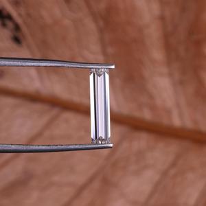 Diamant de laboratoire de forme baguette allongée certifié IGI VVS pour la fabrication de bijoux, diamant en vrac de forme antique au meilleur prix - Product Image 5