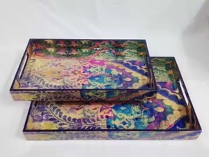 Plateau élégant en bois émaillé à effet marbre Plateau de service carré élégant avec superbe décor à la maison pour un usage domestique - Product Image 2