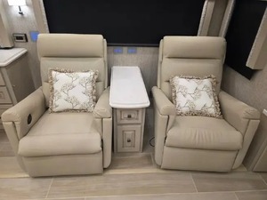 Nouveau N-e-w-m-a-r D-u-t-c-h Star 4081 d'occasion 2024 - Product Image 2