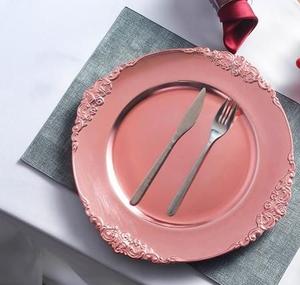 Placa de cargador de metal de diseño pulido adecuada para cenas de cinco estrellas, bodas y eventos familiares festivos - Product Image 1