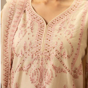 Empaque con Logotipo Personalizado Disponible, Traje Kurti Bordado Moderno para Mujer, Tela Transpirable Personalizada - Product Image 3