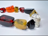 Collier en perles de résine époustouflant avec des couleurs vives, accessoires de bijoux de mode, produit fabriqué par Blatant Exports