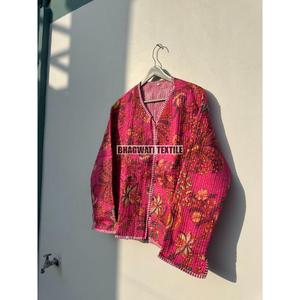 Chaqueta corta con diseño de kimono reversible acolchado de algodón hecho a mano para mujer, ropa de fiesta de oficina con borde crudo bordado, invierno y otoño - Product Image 4
