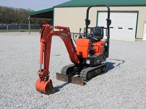 Heures basses! 2022 Kubota CE bon état U27 U27-4 mini pelleteuse 2.7 tonnes sur chenilles Machines d'excavatrice d'occasion du Japon - Product Image 6