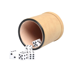 Ánh sáng màu nâu đẹp da xúc xắc <span class=keywords><strong>cup</strong></span> bán buôn Hội Đồng Quản trị trò chơi thành phần PU xúc xắc <span class=keywords><strong>Cup</strong></span> cho chơi trò chơi - Product Image 1