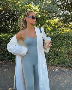 2025 printemps entraînement sans couture Gym barboteuses Sexy dos nageur contrôle du ventre rembourré soutien-gorge confortable course Yoga solide maigre - Product Image 3