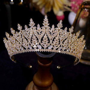 Diadèmes de luxe pour femmes, grandes couronnes dorées florales classiques en cristal et zircon, bandeaux de mariée pour fêtes et bals de promo - Product Image 4