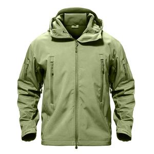 Chaqueta Softshell de invierno con logotipo personalizado para hombre, chaqueta de alta calidad duradera y transpirable para aventuras activas al aire libre - Product Image 4