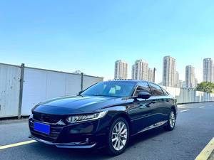 <span class=keywords><strong>Honda</strong></span> Accord 2022 Décima Generación 1.5T Turbo Cuero Oscuro R17 Sedán Automático Continuo Sin Escalonamiento 260TURBO Edición Deluxe - Product Image 1