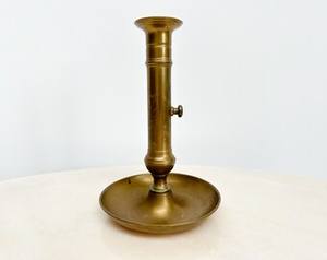 Bougeoir minimaliste en métal Design contemporain élégant pour centre de table de Noël et décor d'ambiance romantique - Product Image 2