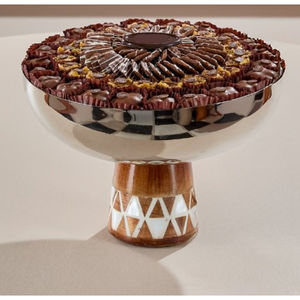 Bol à chocolat rond en métal martelé argenté fabriqué à la main pour l'affichage de chocolat de fêtes d'anniversaires dans les hôtels, les restaurants et les cafés - Product Image 4