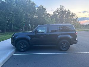 Lexus GX 550 Overtrail 2024, Gasolina, Bajo Kilometraje - Product Image 3