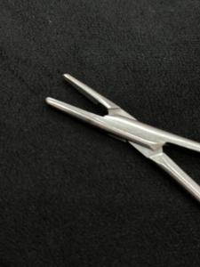 Porte-aiguille en acier inoxydable Durable de haute précision ensemble d'instruments chirurgicaux manuels premiers soins suture couture base chirurgicale - Product Image 3