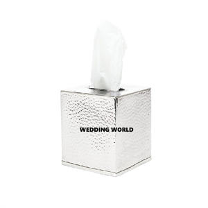 Boîte à mouchoirs au design unique Porte-mouchoirs fait à la main de qualité supérieure Boîte à mouchoirs fantaisie en gros pour articles de mariage - Product Image 3