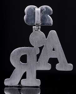 Colgante de Plata de Ley 925 Bañado en Rodio con Letra Personalizada Iced Out, Diseño Redondo, para Uso Unisex - Product Image 4