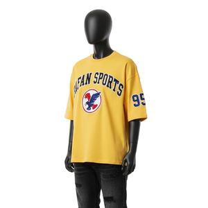 Camiseta de algodón grueso para hombre, estilo boxy, con estampado gráfico, logotipo personalizado, corte relajado, 100% algodón, ajuste holgado, estampada. - Product Image 4